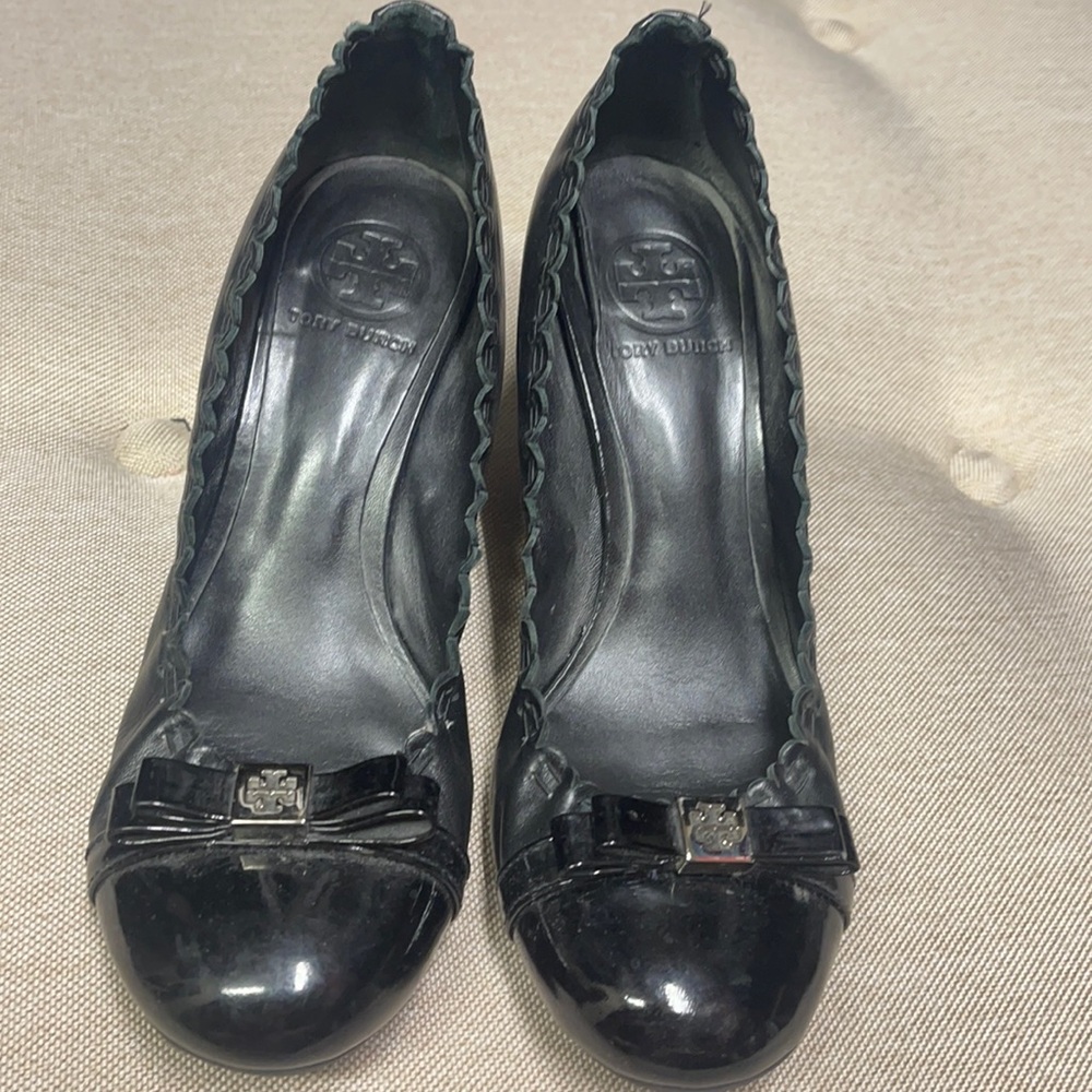 Tory Burch Romy midheel size 6.5